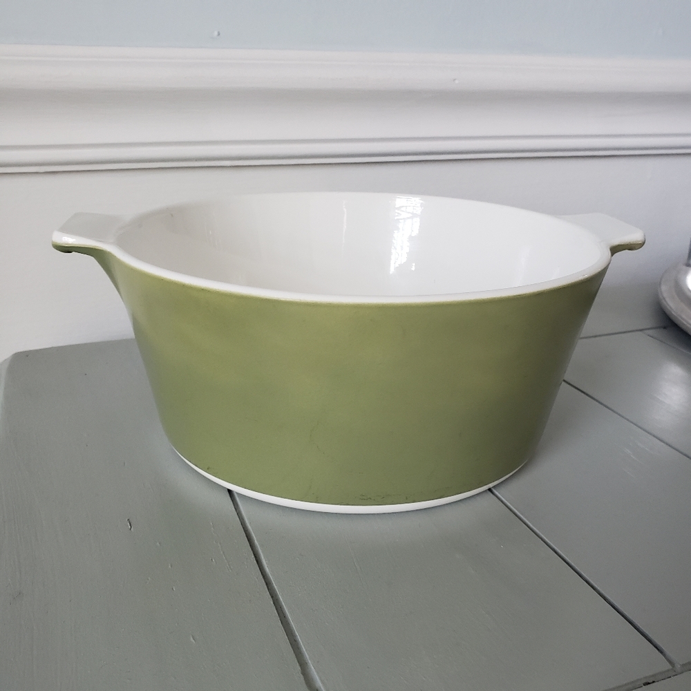 Vintage Corning Ware Avocado Green Casserole Dish